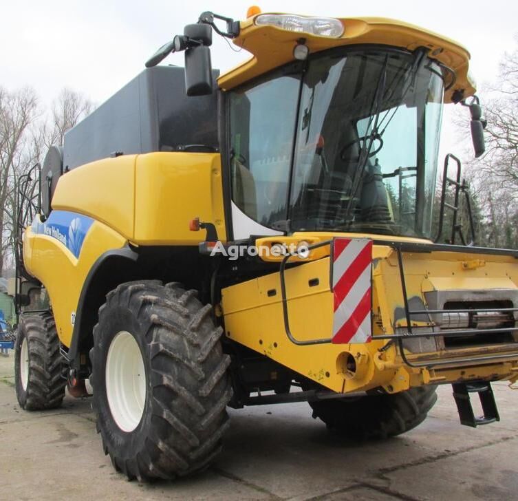 New Holland CR 9060 KUKURUDZI NE BAChIV VZAGALI !!! Getreideernter